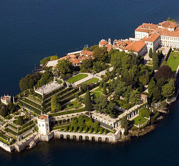 Milan and the Lakes