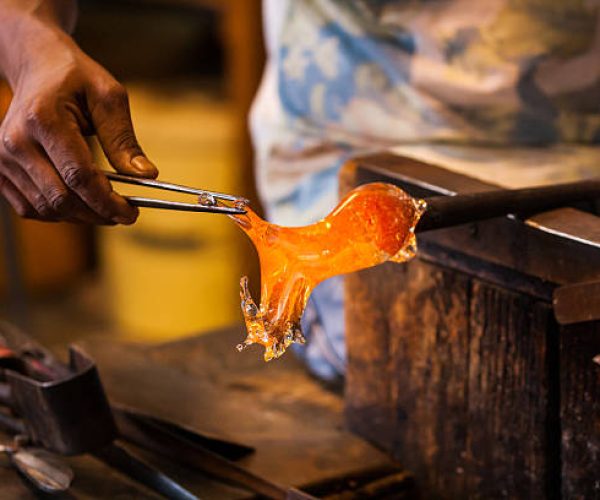Stages of the artisanal processing of Murano glass